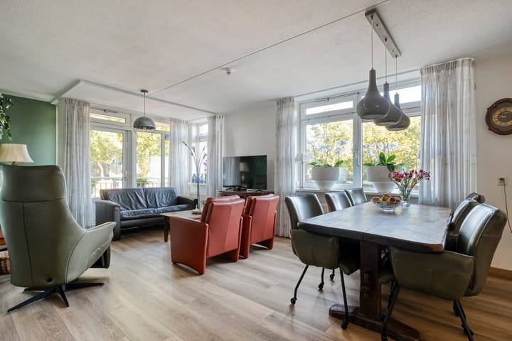 Foto 2 van Lesturgeonplein 22