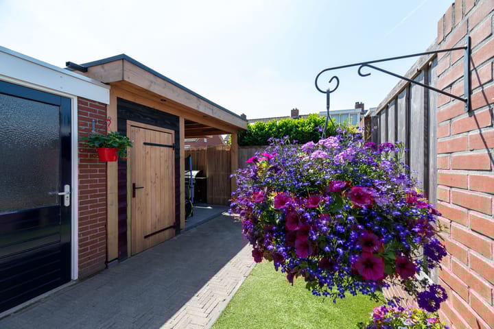 Foto 36 van Graaf Willem Lodewijkstraat 26