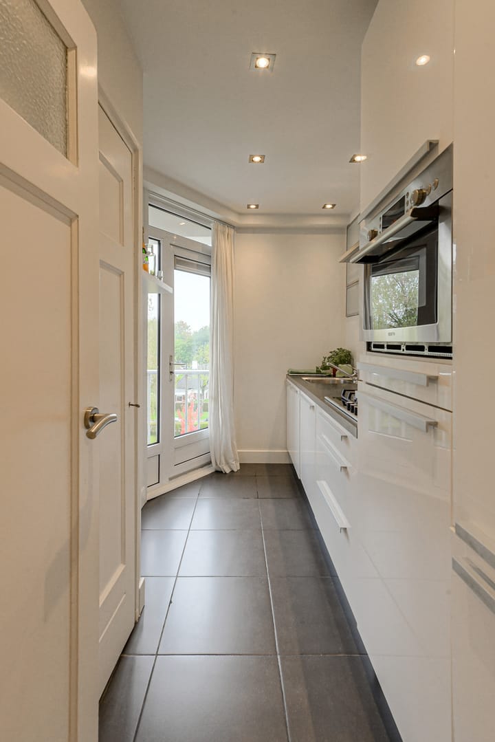 Foto 15 van Graaf Engelbertlaan 19-C