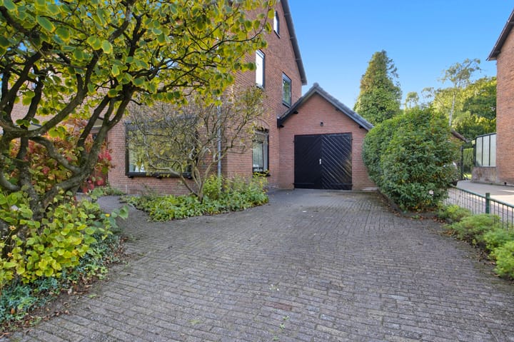 Photo 7 of Torenlaan 12