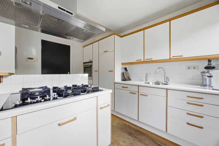 Photo 16 of Torenlaan 12