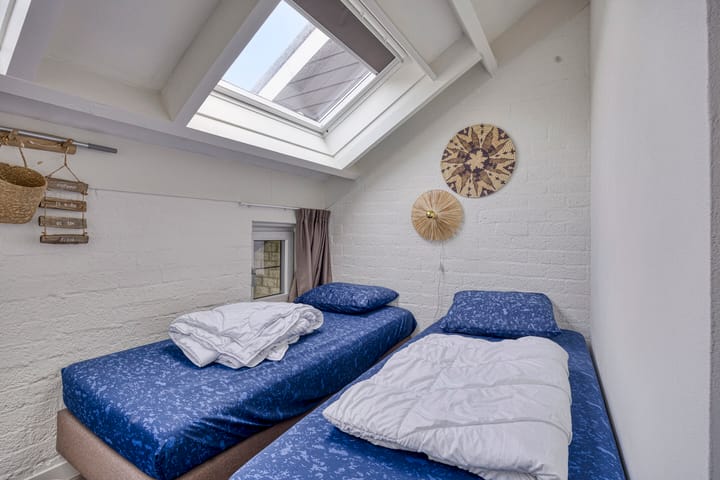 Photo 18 of Strand 34