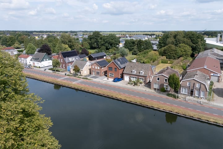 Foto 50 van Vriezenveenseweg 31