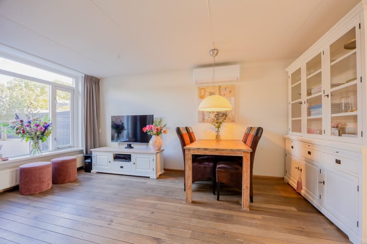 Foto 14 van Aronskelk 51