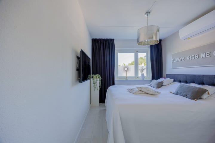 Foto 21 van Aronskelk 51