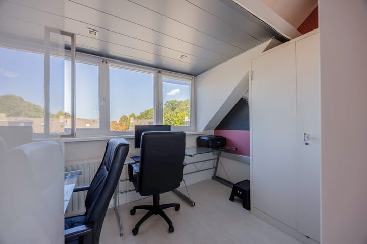 Foto 35 van Aronskelk 51