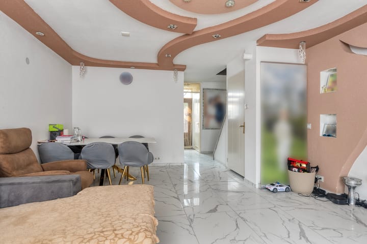 Photo 10 of Vincent van Goghweg 69