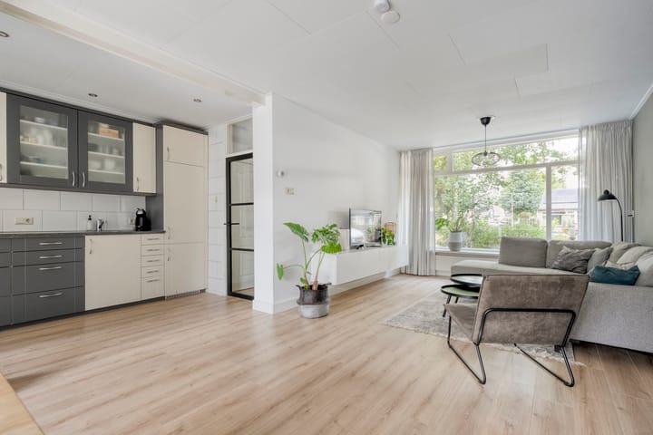 Foto 8 van Bachplein 29