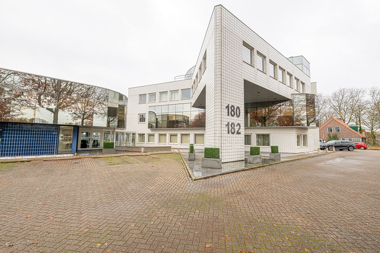 Bekijk foto 2 van Graafschap Hornelaan 180