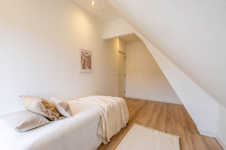 Foto 22 van Tamboerstraat 15-A02