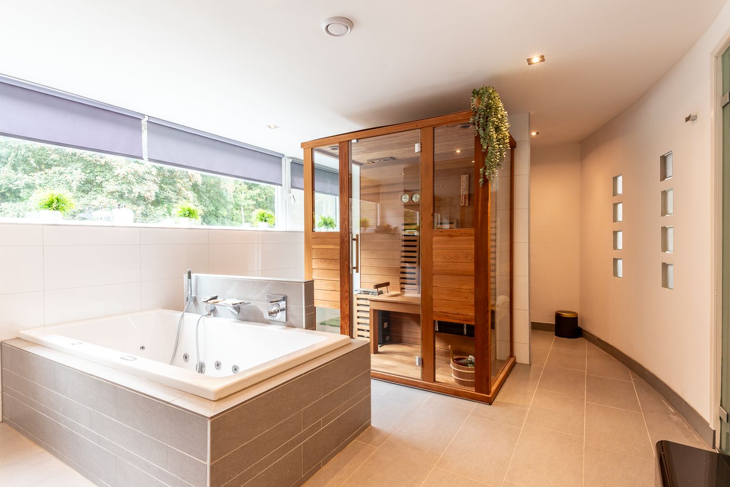 Foto 5 van Oostrandpark 11