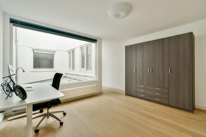 Foto 17 van Lampenistenstraat 121