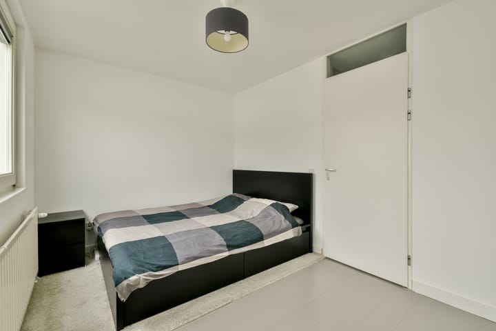 Foto 23 van Lampenistenstraat 121