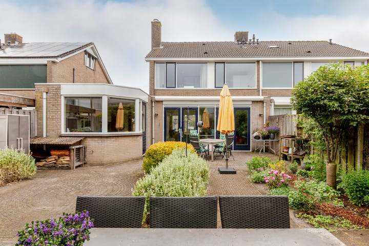 Photo 6 of Jan Azn. Leeghwaterstraat 10