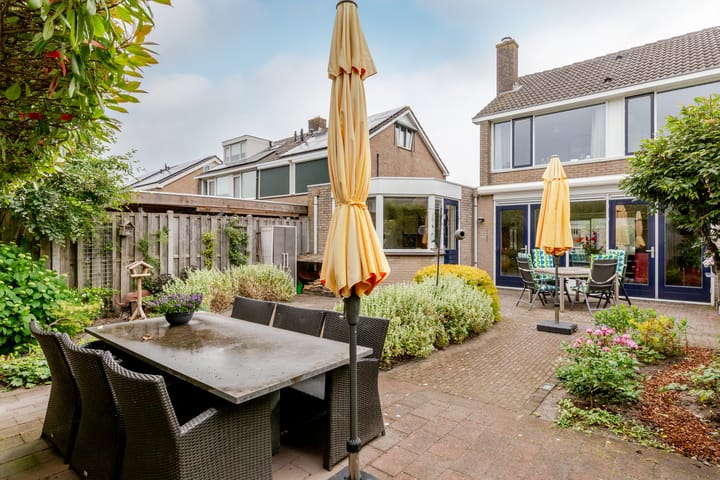 Photo 27 of Jan Azn. Leeghwaterstraat 10