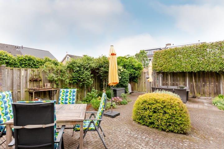 Photo 29 of Jan Azn. Leeghwaterstraat 10