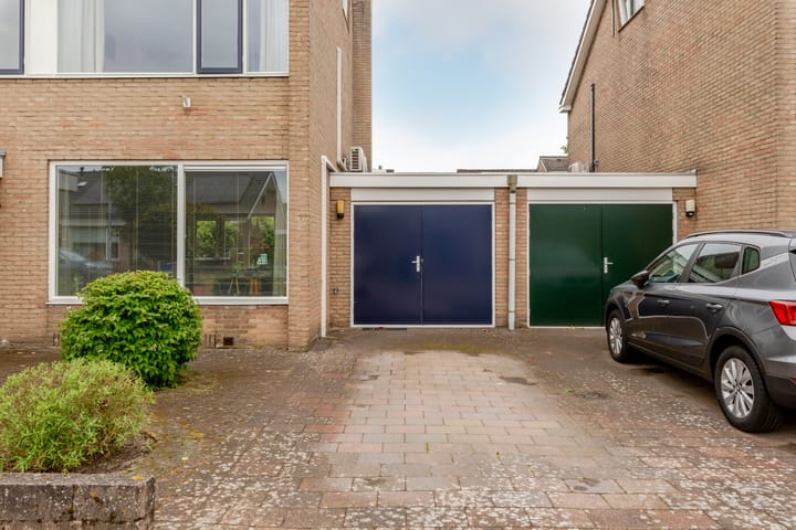 Photo 33 of Jan Azn. Leeghwaterstraat 10