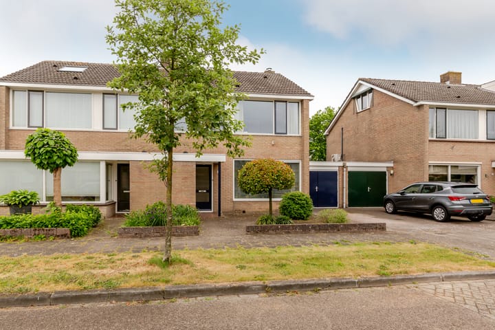 Photo 36 of Jan Azn. Leeghwaterstraat 10