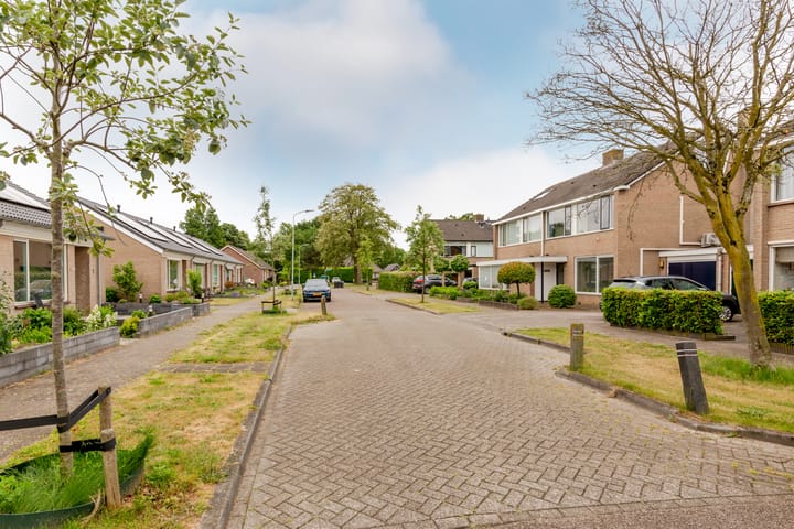 Photo 38 of Jan Azn. Leeghwaterstraat 10