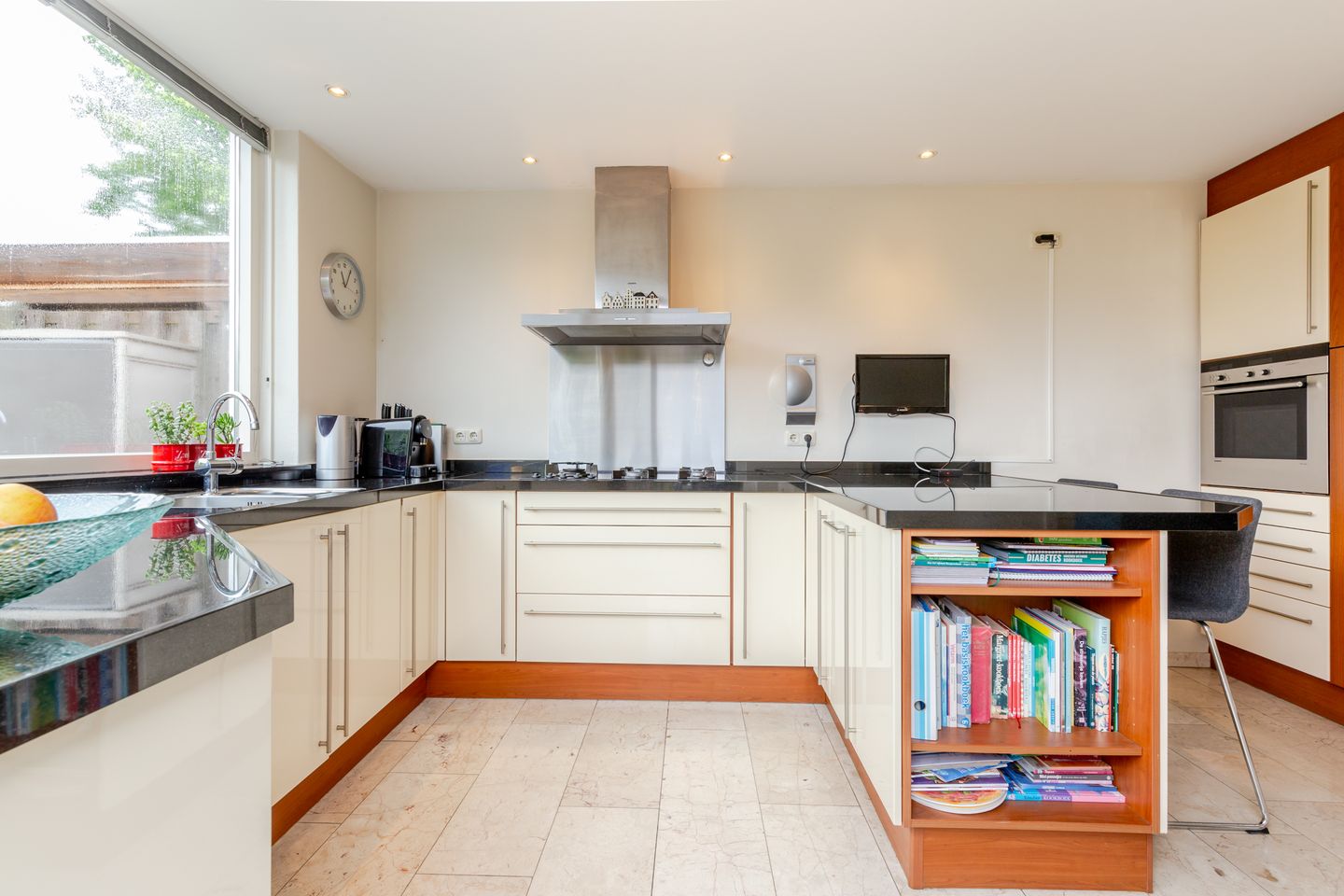 Foto 5 van Jan Azn. Leeghwaterstraat 10