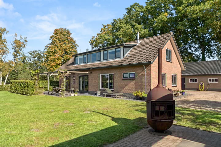 Foto 39 van Doesburgerdijk 25