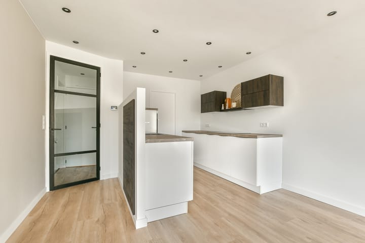 Photo 10 of Engelsestraat 28-A02