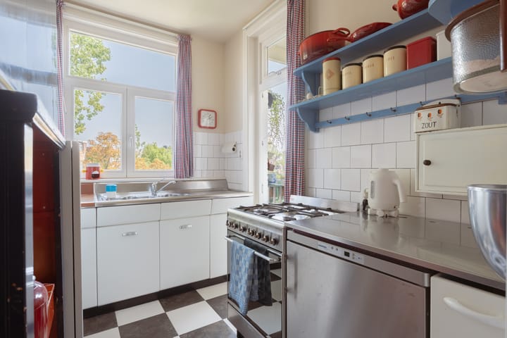 Photo 14 of Chasséstraat 48-3