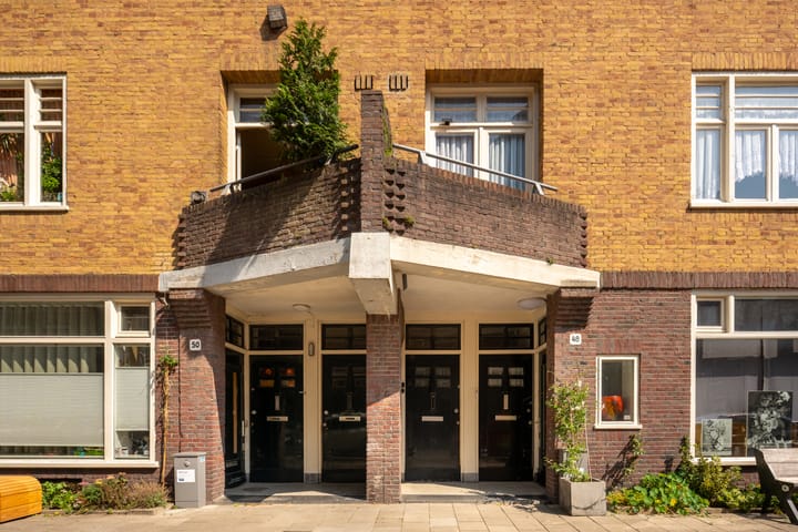 Photo 36 of Chasséstraat 48-3