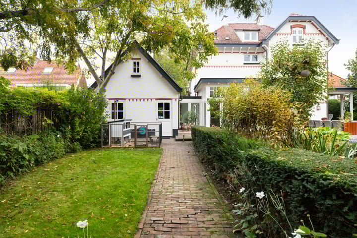 Photo 75 of Burgemeester de Bruïnelaan 1-E