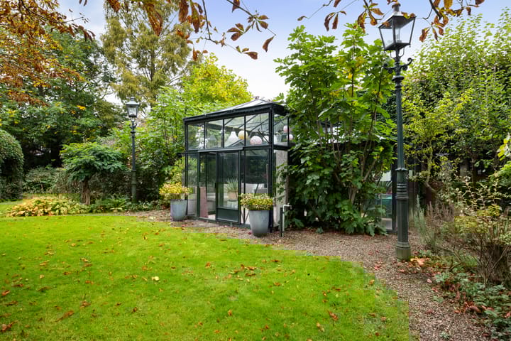 Photo 77 of Burgemeester de Bruïnelaan 1-E