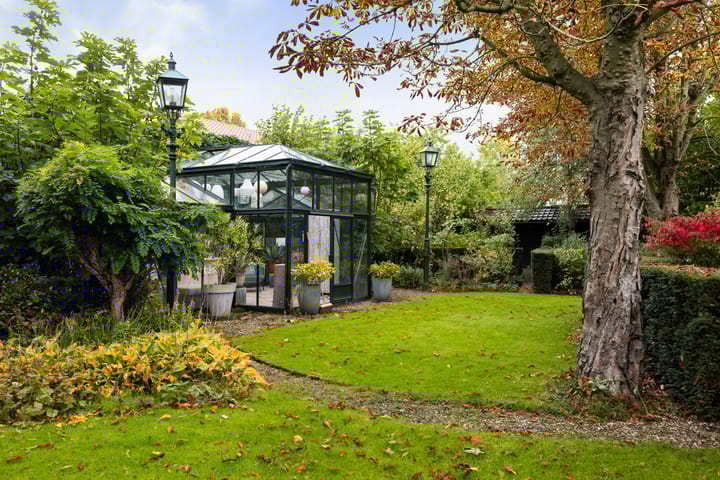 Photo 82 of Burgemeester de Bruïnelaan 1-E