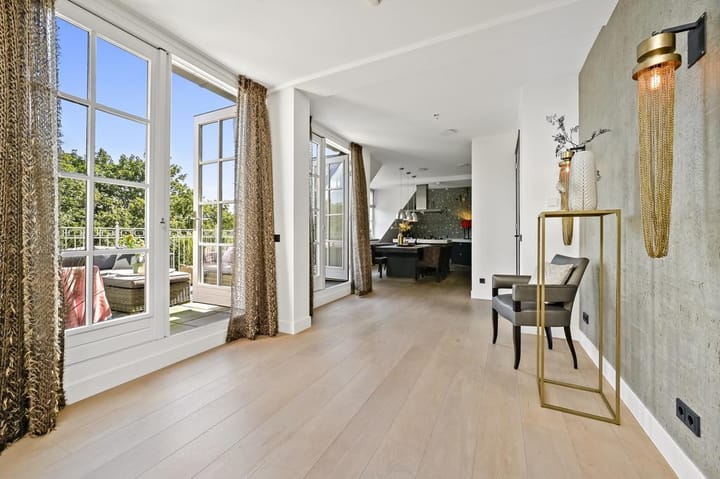 Photo 11 of Rijksstraatweg 737