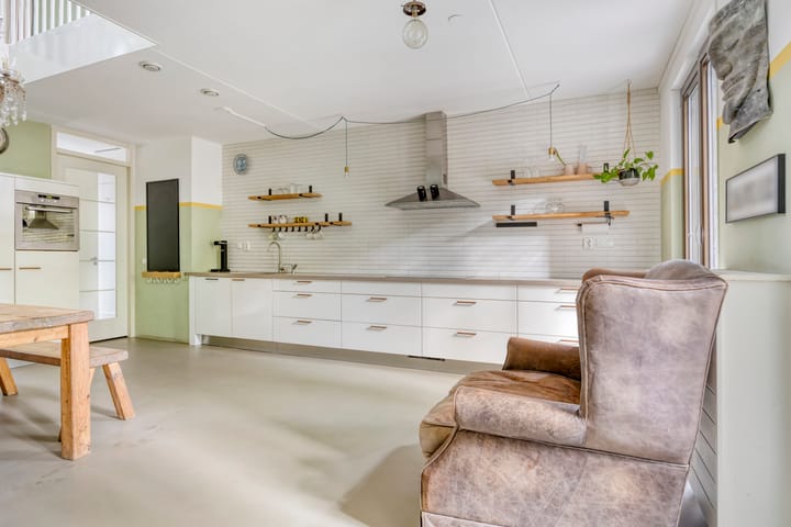 Foto 4 van Bert Haanstrakade 142-A