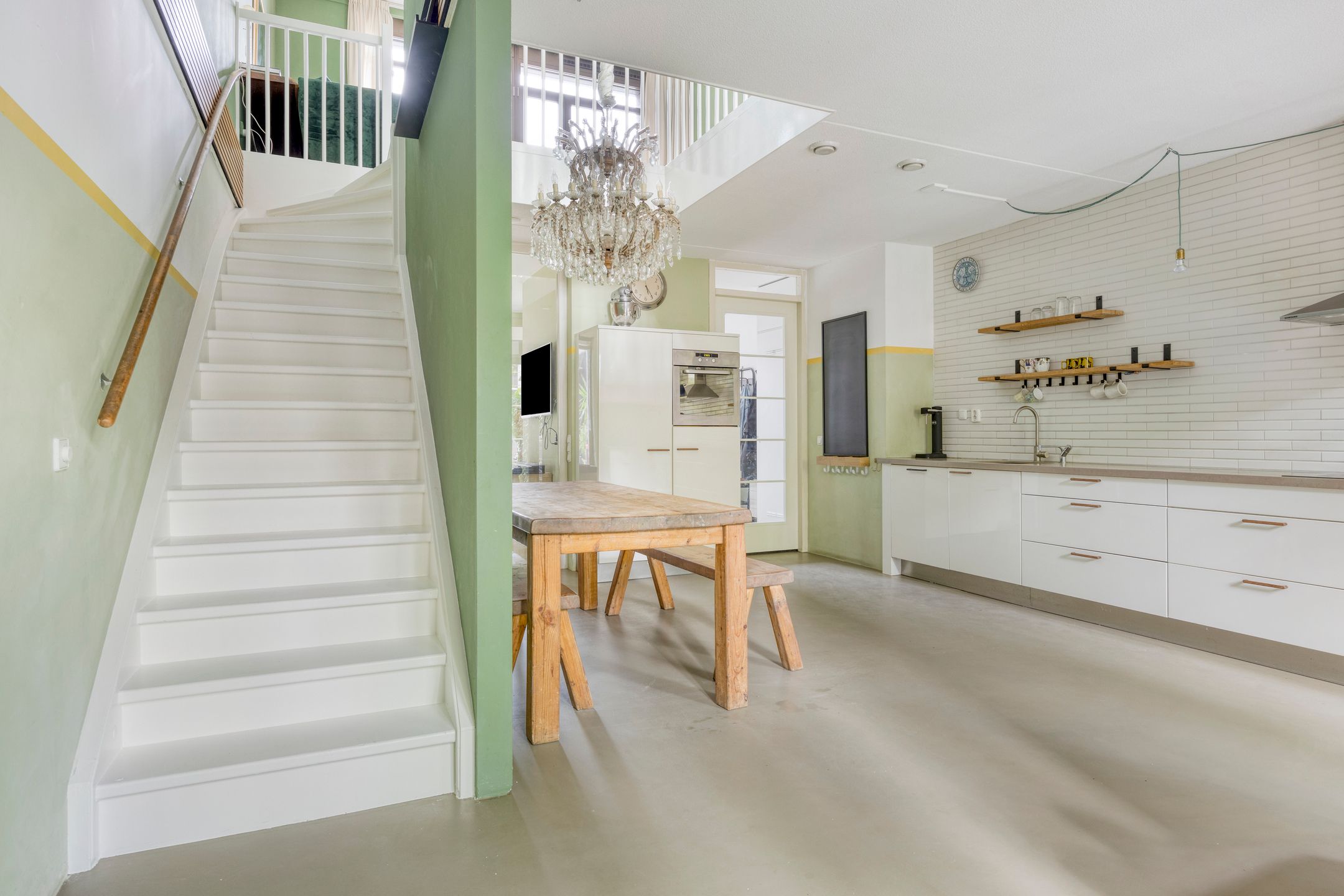 Photo 6 of Bert Haanstrakade 142-A