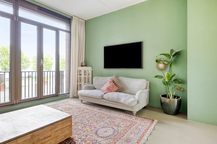 Photo 16 of Bert Haanstrakade 142-A