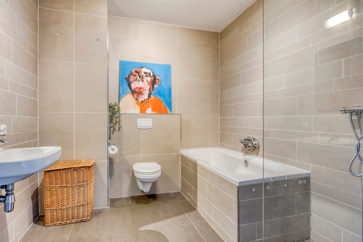 Photo 20 of Bert Haanstrakade 142-A