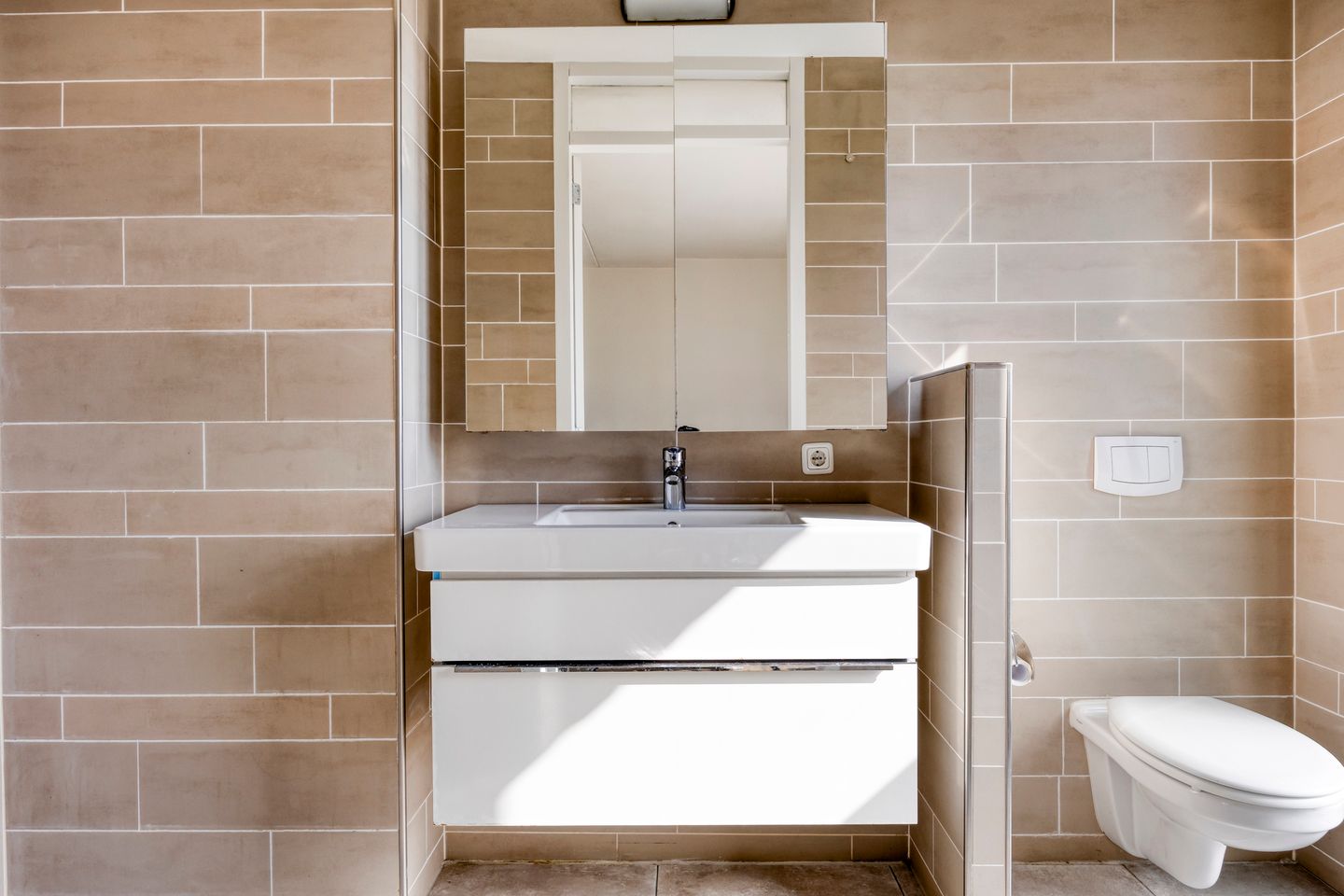 Photo 29 of Bert Haanstrakade 142-A