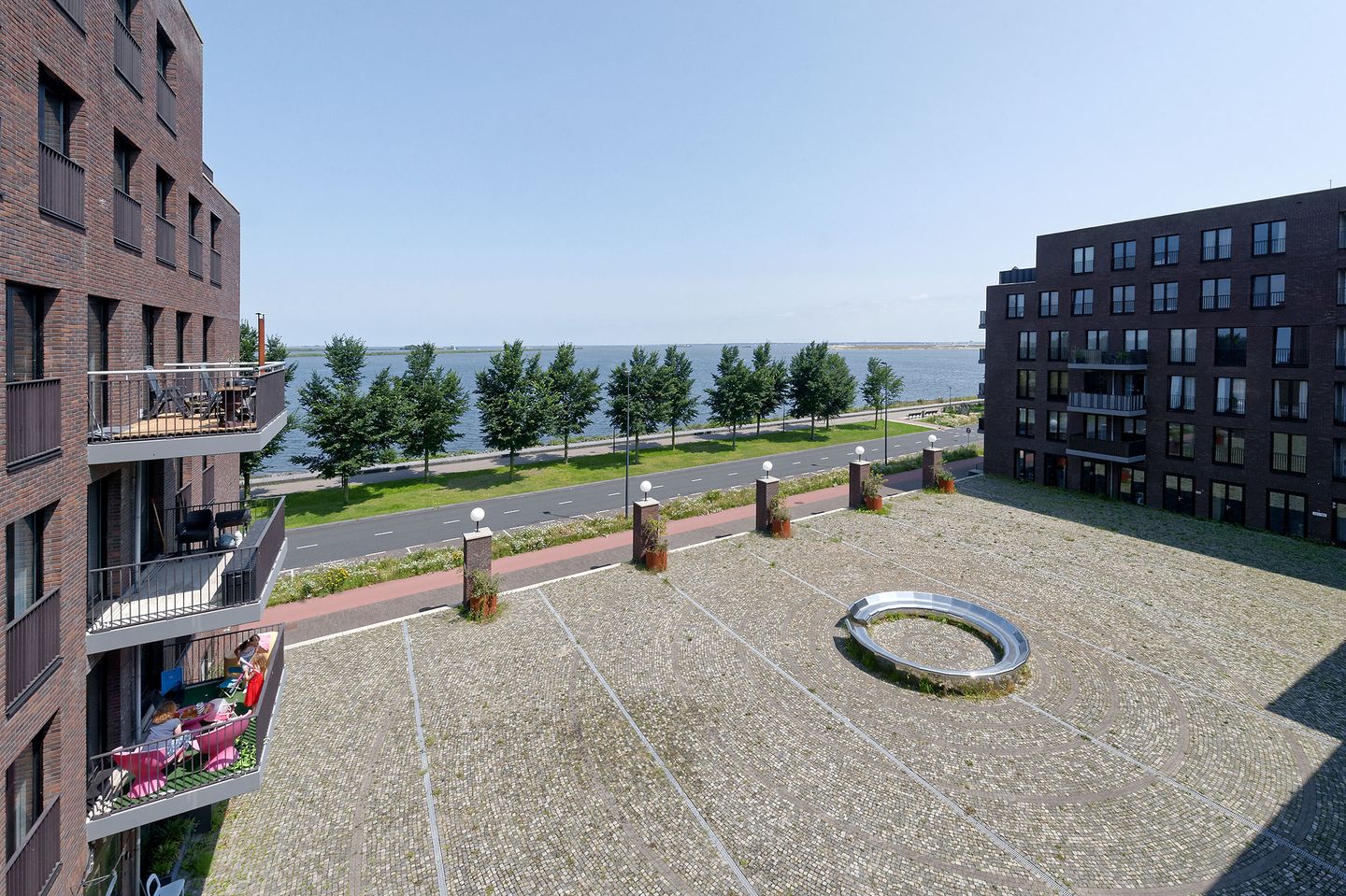 Photo 35 of Bert Haanstrakade 142-A