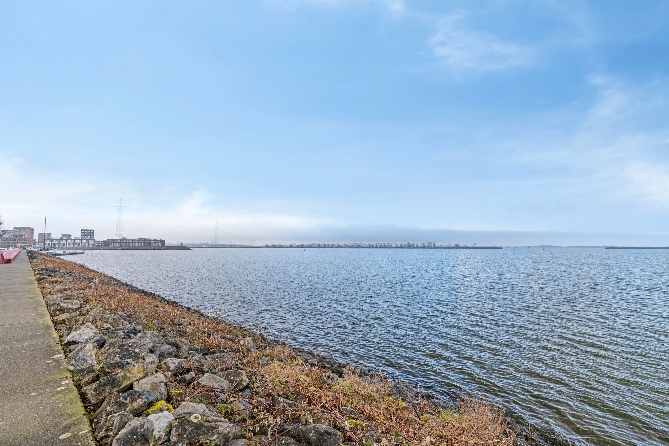 Photo 39 of Bert Haanstrakade 142-A