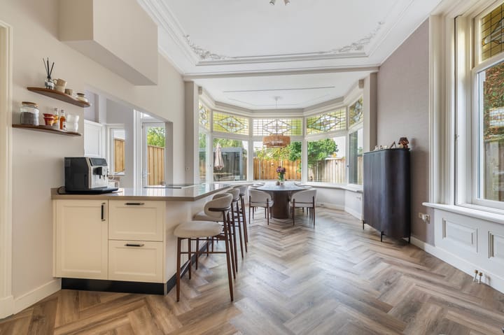 Foto 12 van Parallelweg 3