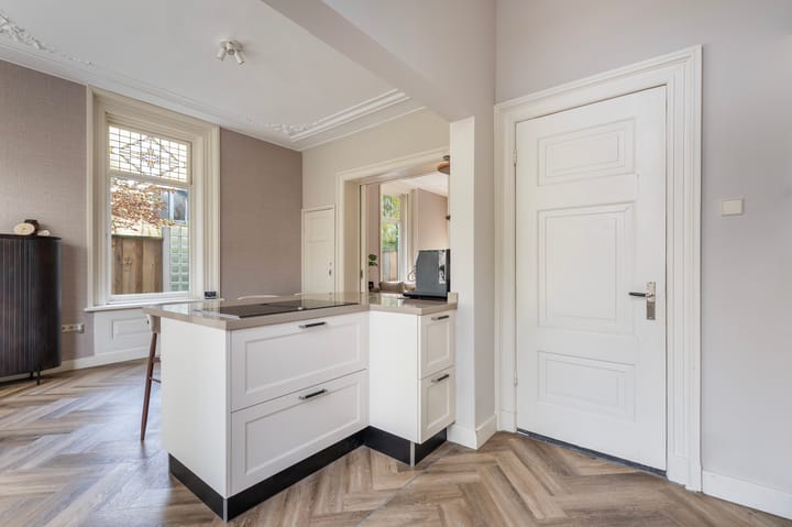 Foto 19 van Parallelweg 3