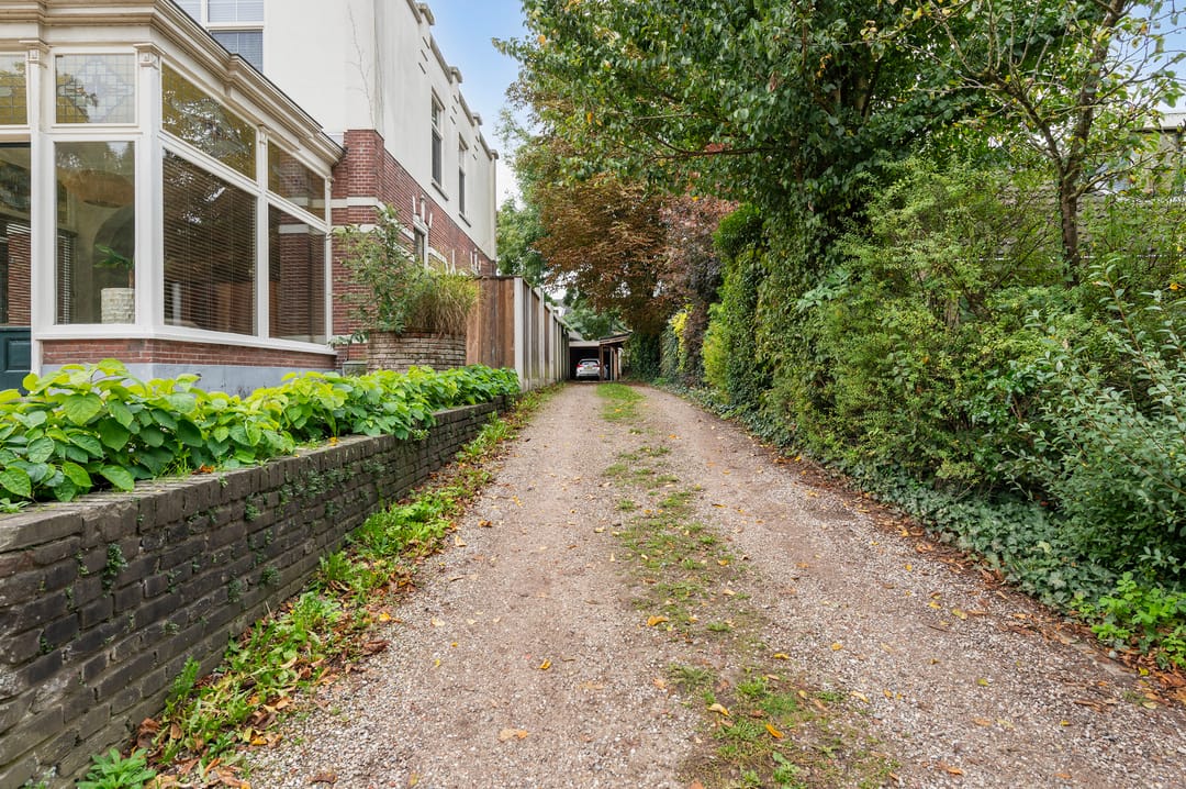 Photo 38 of Parallelweg 3