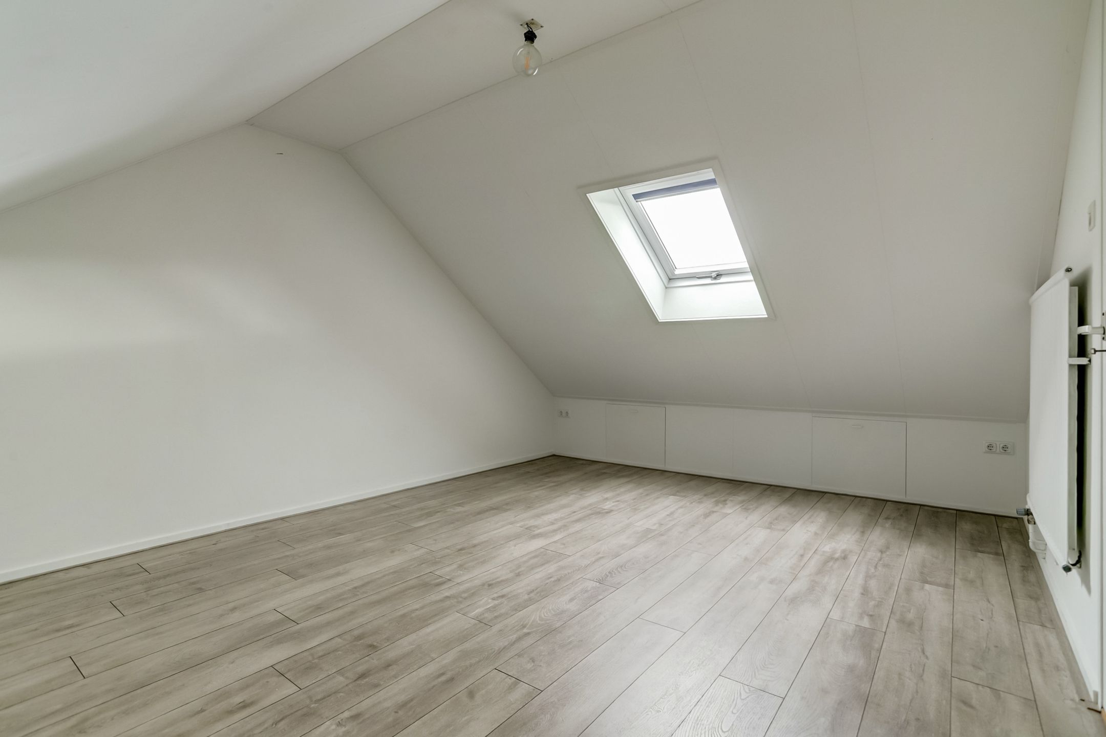 Photo 9 of Hertogenstraat 6