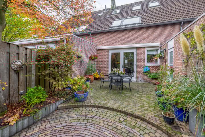 Foto 38 van Vrouwe Cecilialaan 13