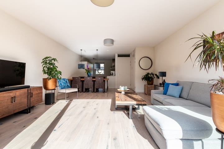 Foto 7 van Dotterbloemhof 50