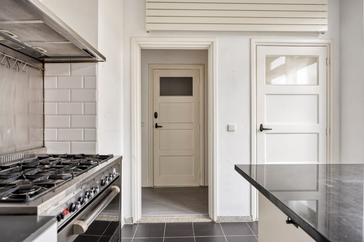 Foto 16 van Mgr. Diepenstraat 23-A