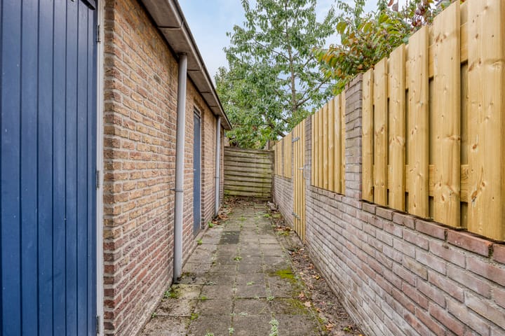 Foto 33 van Mgr. Diepenstraat 23-A