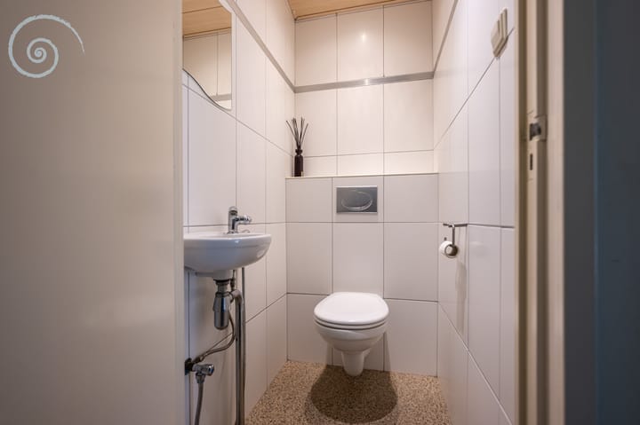 Photo 8 of Burgemeester Overdorpstraat 36