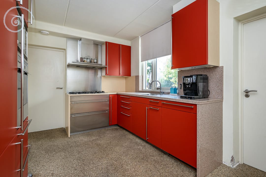 Photo 17 of Burgemeester Overdorpstraat 36