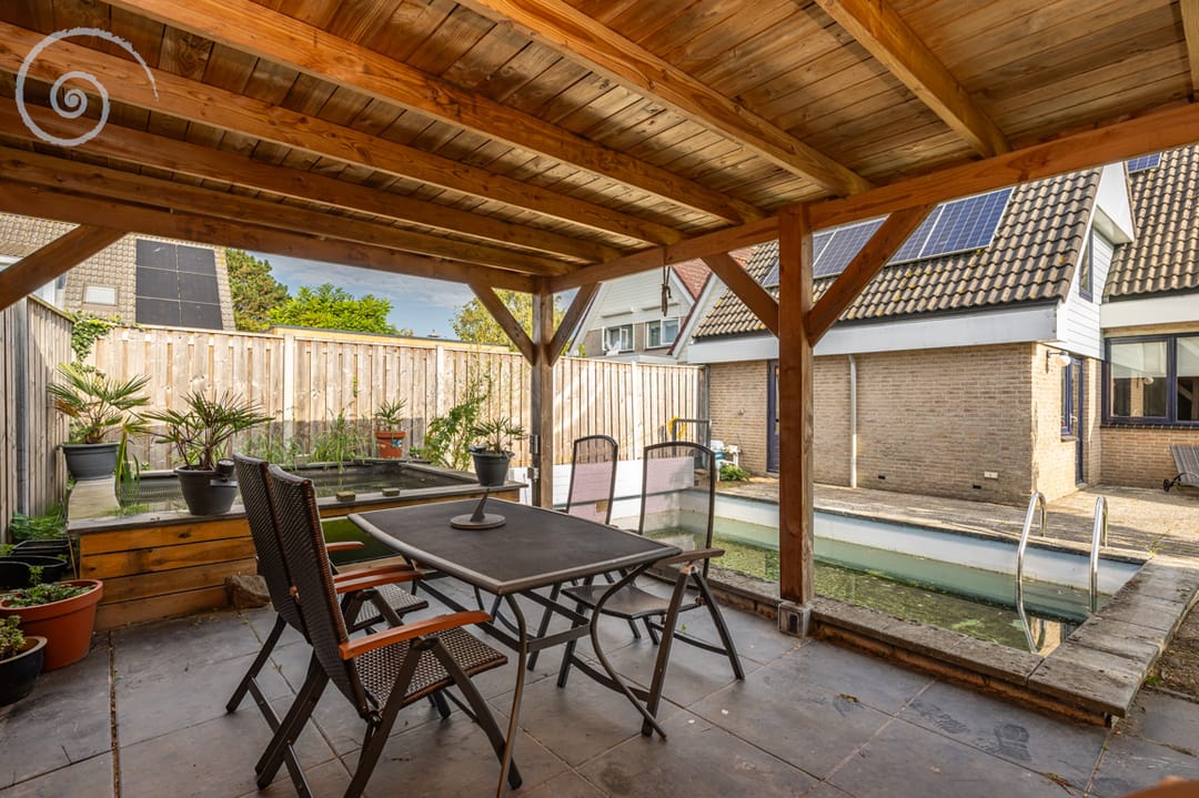 Photo 37 of Burgemeester Overdorpstraat 36